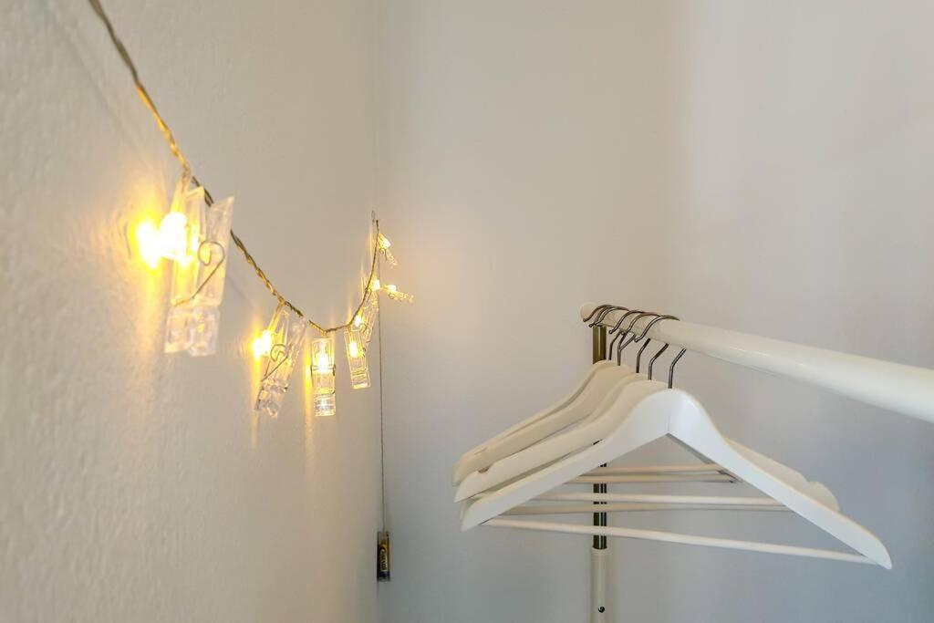 Your Cozy Downtown Home - Apartment ラリサ エクステリア 写真
